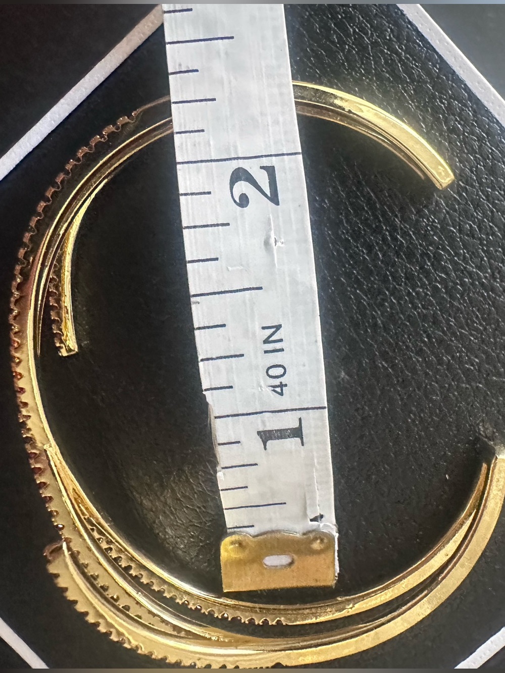 Gold Vibrant Colors Crystal Wrap Cuff NWOT In Original Packaging - Picture 5 of 6